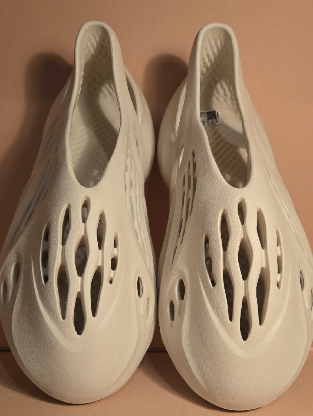 Adidas Cream Slip-On Foam RNNR - Picture 7 of 13